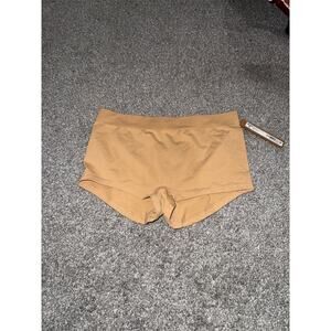 SKIMS soft smoothing seamless boyshorts in ochre size medium - NEW
